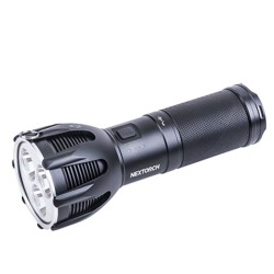 Lampe de poche Nextorch ST30 - 5600 lumens - USB-C rechargeable