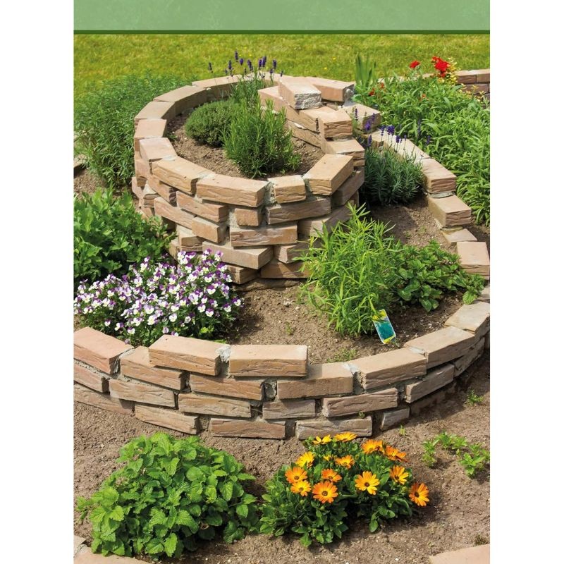 On sème fort ! Guide pratique du potager et du jardin de demain On sème fort ! Guide pratique du potager et du jardin de demain