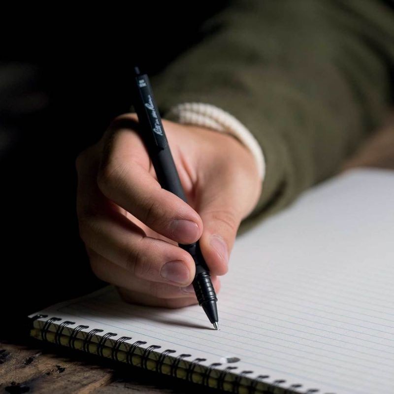 Stylo tout temps - Noir ou Bleu