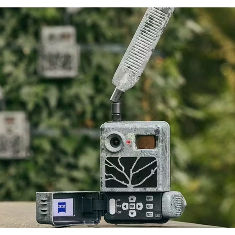 Zeiss Secacam 5 Grand Angle - PiZeiss Secacam 3 - Piège photographiqueège photographique Zeiss Secacam 5 Grand Angle - PiZeiss Secacam 3 - Piège photographiqueège photographique