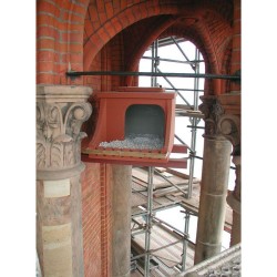 Nichoir pour Faucon pèlerin et fixation murale - Schwegler (305/8 et 308/9)