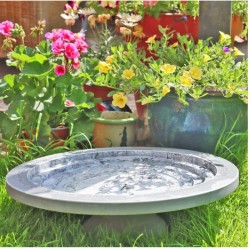 Abreuvoir Shenstone gris effet marbre Abreuvoir Shenstone gris effet marbre