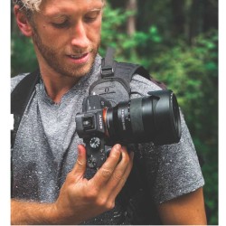 Fixation appareil photo pour sac à dos StrapShot - Cotton Carrier Fixation appareil photo pour sac à dos StrapShot - Cotton Carrier