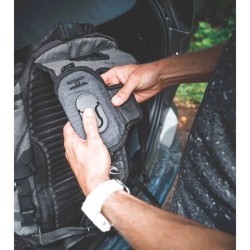 Fixation appareil photo pour sac à dos StrapShot - Cotton Carrier Fixation appareil photo pour sac à dos StrapShot - Cotton Carrier