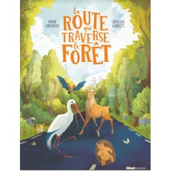 La route qui traverse la forêt