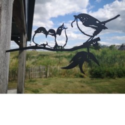 Troglodyte Mignon et ses oisillons - Metalbird