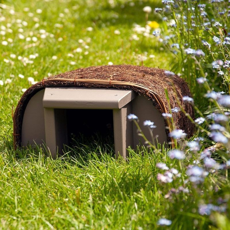 Panier pour hérissons en bois de brosse